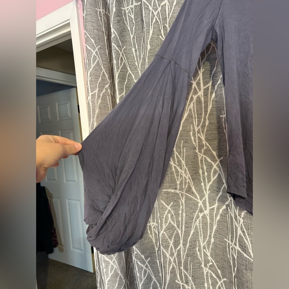Free People Blouse Large Bell Sleeve​ - Picture 4 of 6